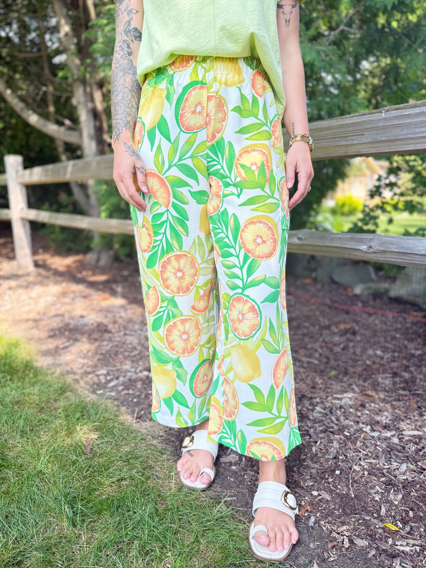 Wide Leg Cropped Printed Pant