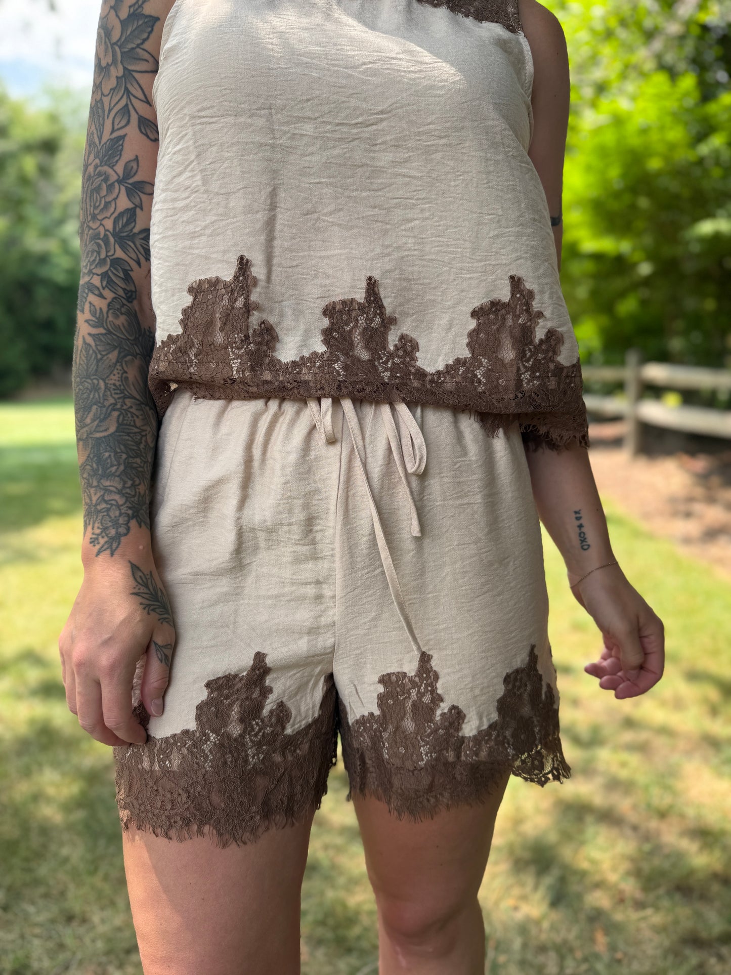Lace Detail Short Ecru