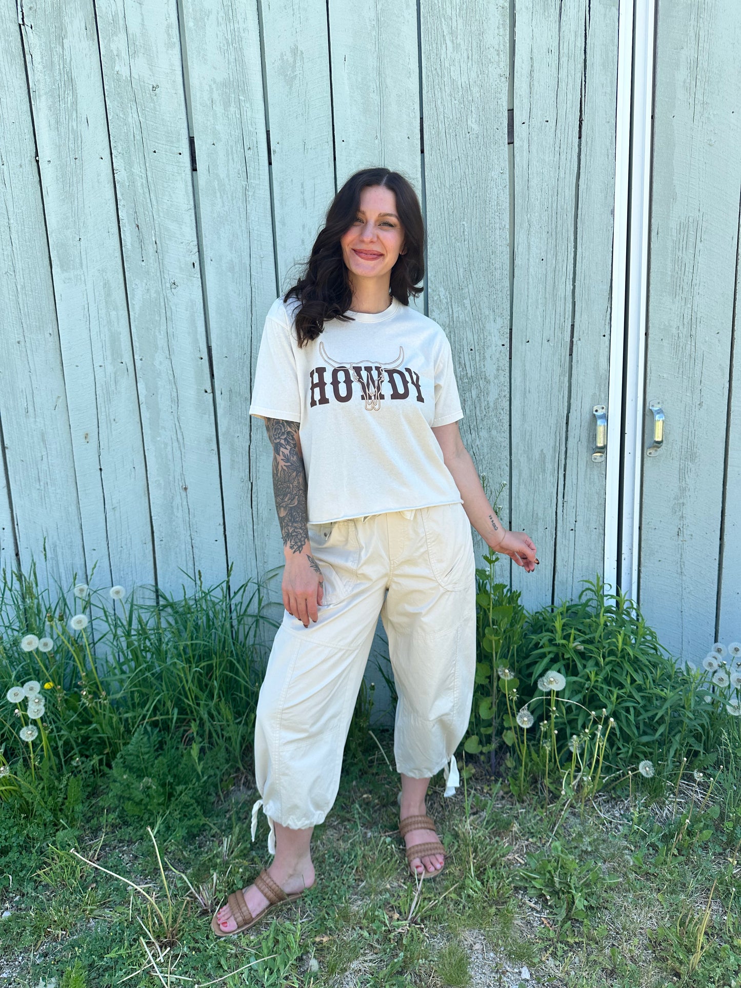 Howdy Cropped Tee Antique White