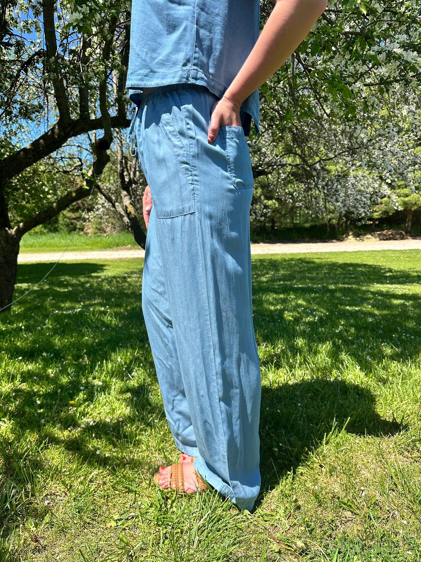Wide Leg Chambray Pant