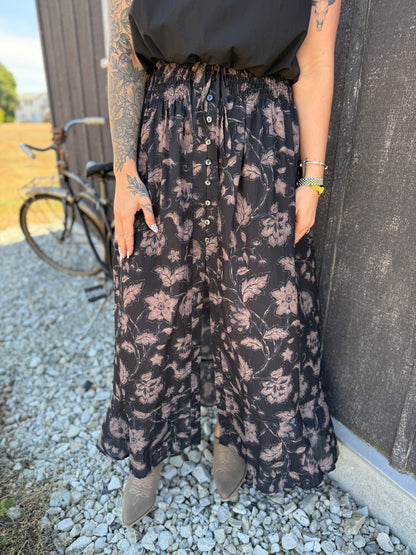 Floral Ruffle Maxi Skirt Black