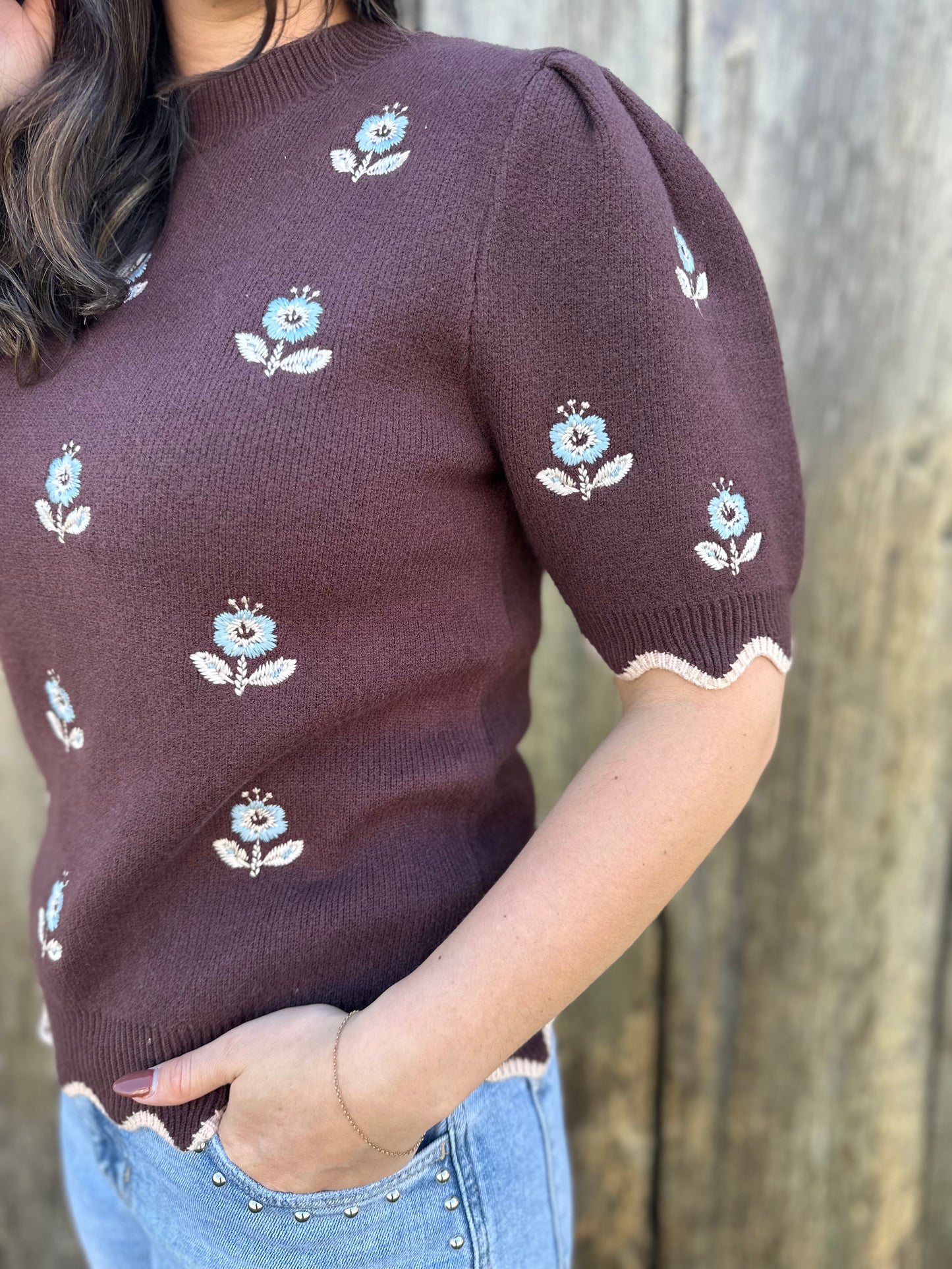 Half Sleeve Flower Sweater Brown