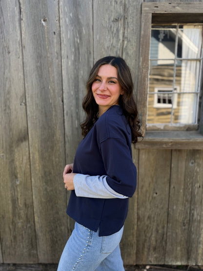 Pullover Contrast Sleeve Top Navy