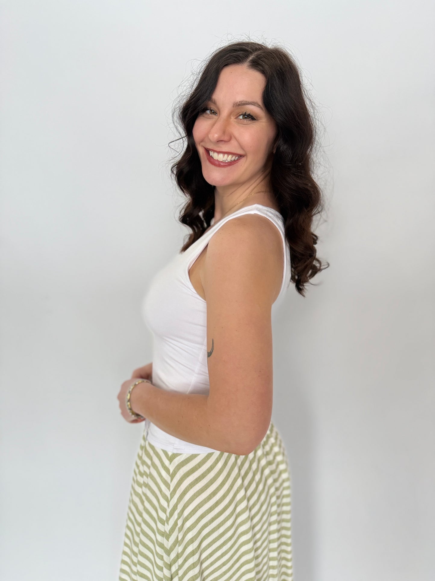 V-Neck Basic Tank White